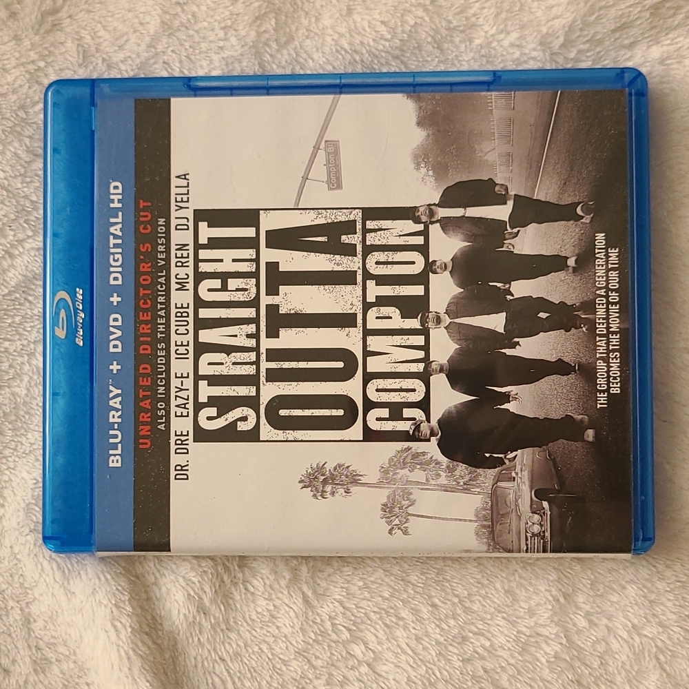 Straight Outta Compton DVD And BLU-RAY Digital HD Set Unrated Directors Cut